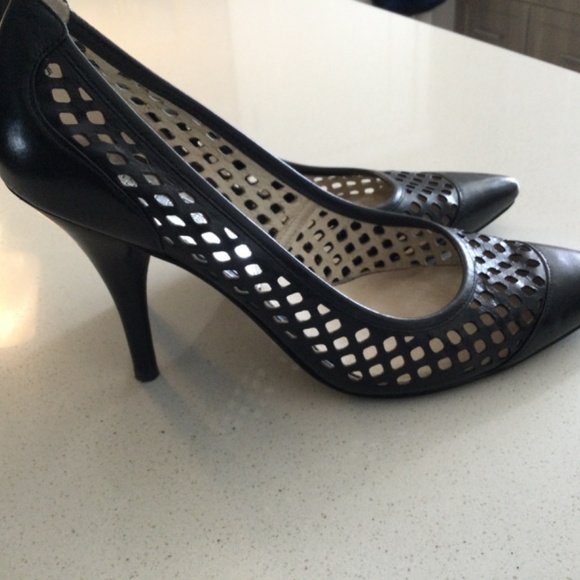 Near New Gorgeous Black Michael Kors High Heels - Picture 10 of 11